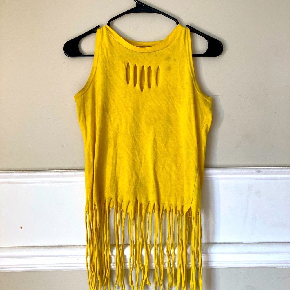 “Love” (S) Laser Cut Fringe Hem Tank Top - Yellow